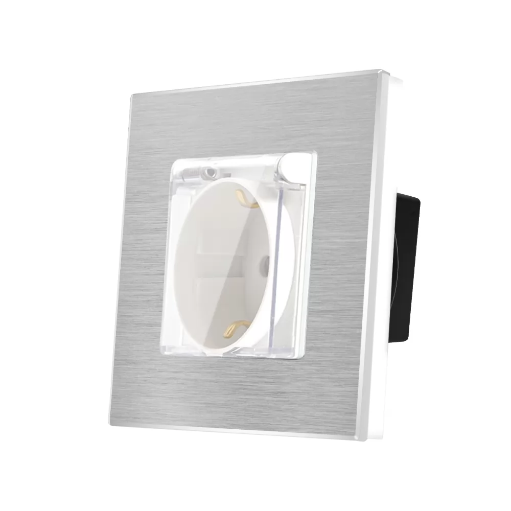 Priza Simpla cu Capac de Protectie LUXION�cu rama din aluminiu