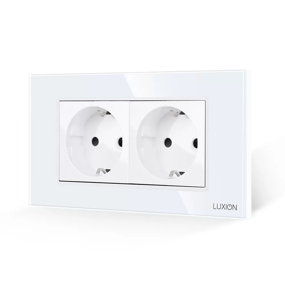 Priza Dubla cu Rama din Sticla LUXION, Standard Italian, 4M