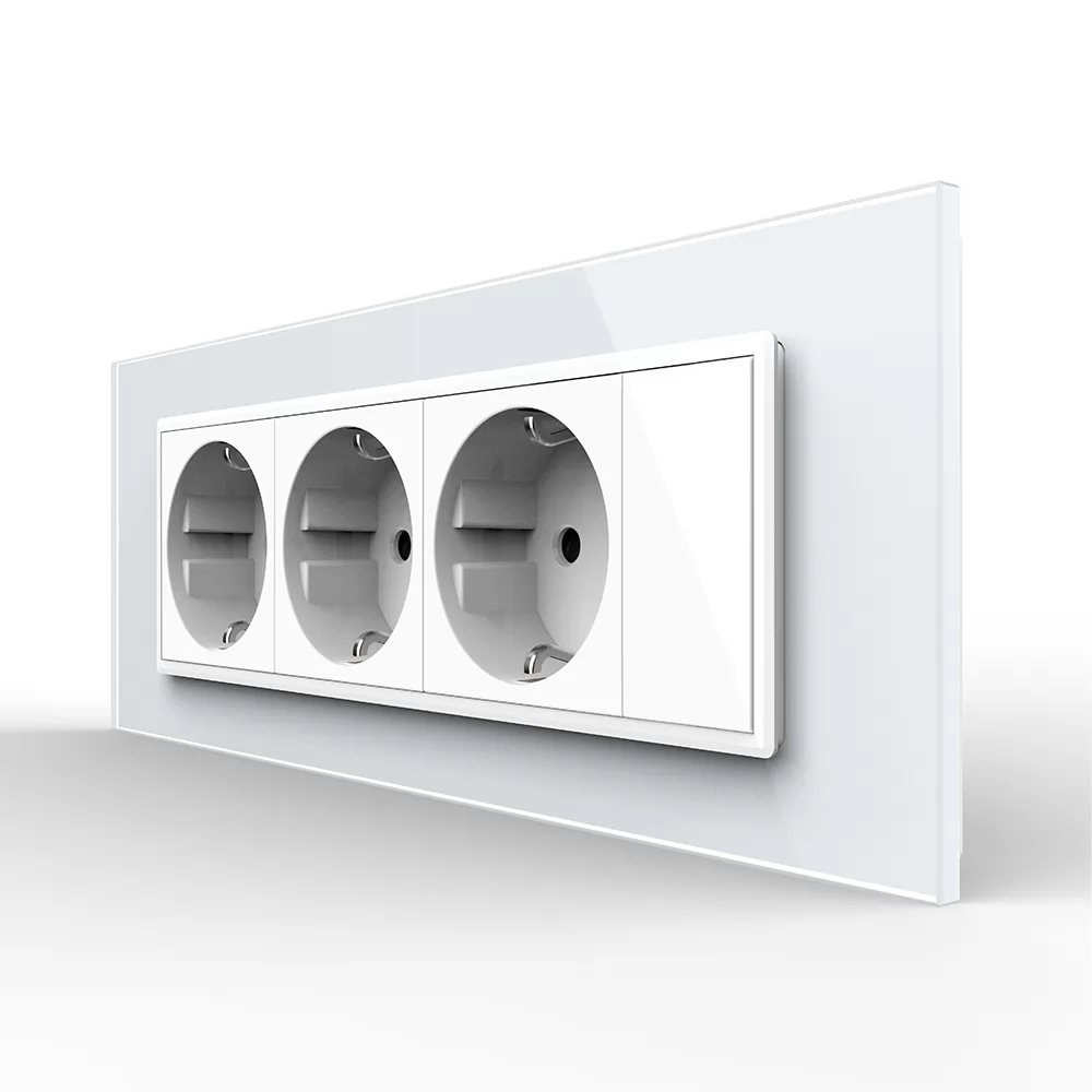 Priza tripla cu blank Livolo cu rama din sticla 6 7 module si #8211; standard Italian
