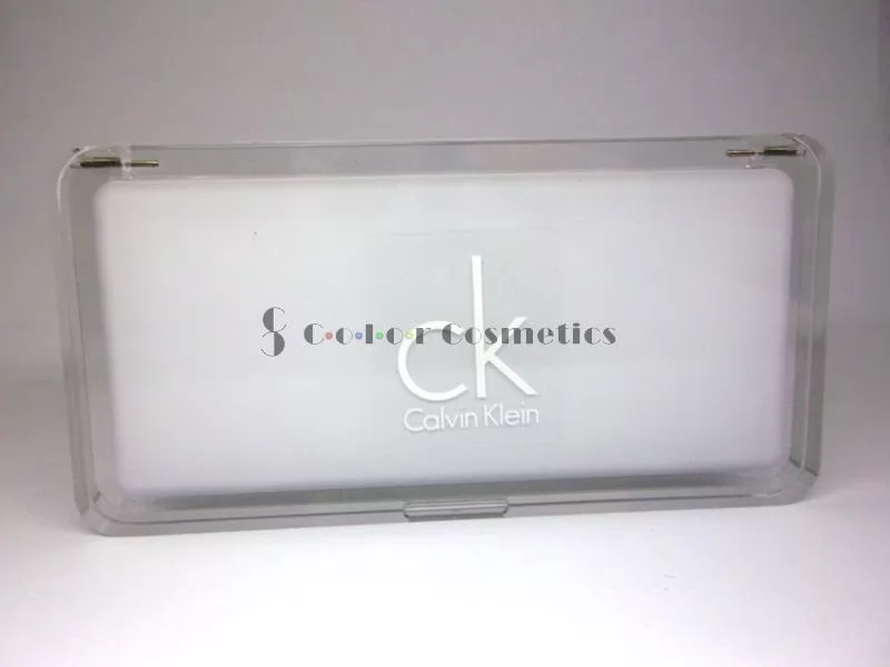 Fond de ten Calvin Klein whitening treatment 2-way Foundation - Medium ocher
